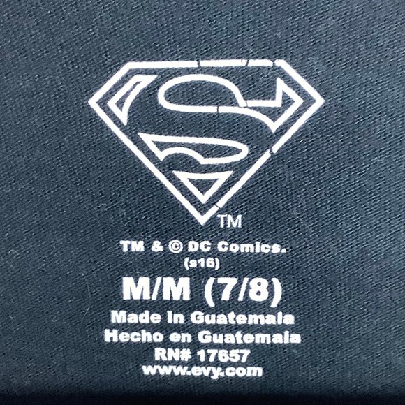 3/$20 DC Comics Supergirl Short Sleeve Scoop Tee - Picture 3 of 4